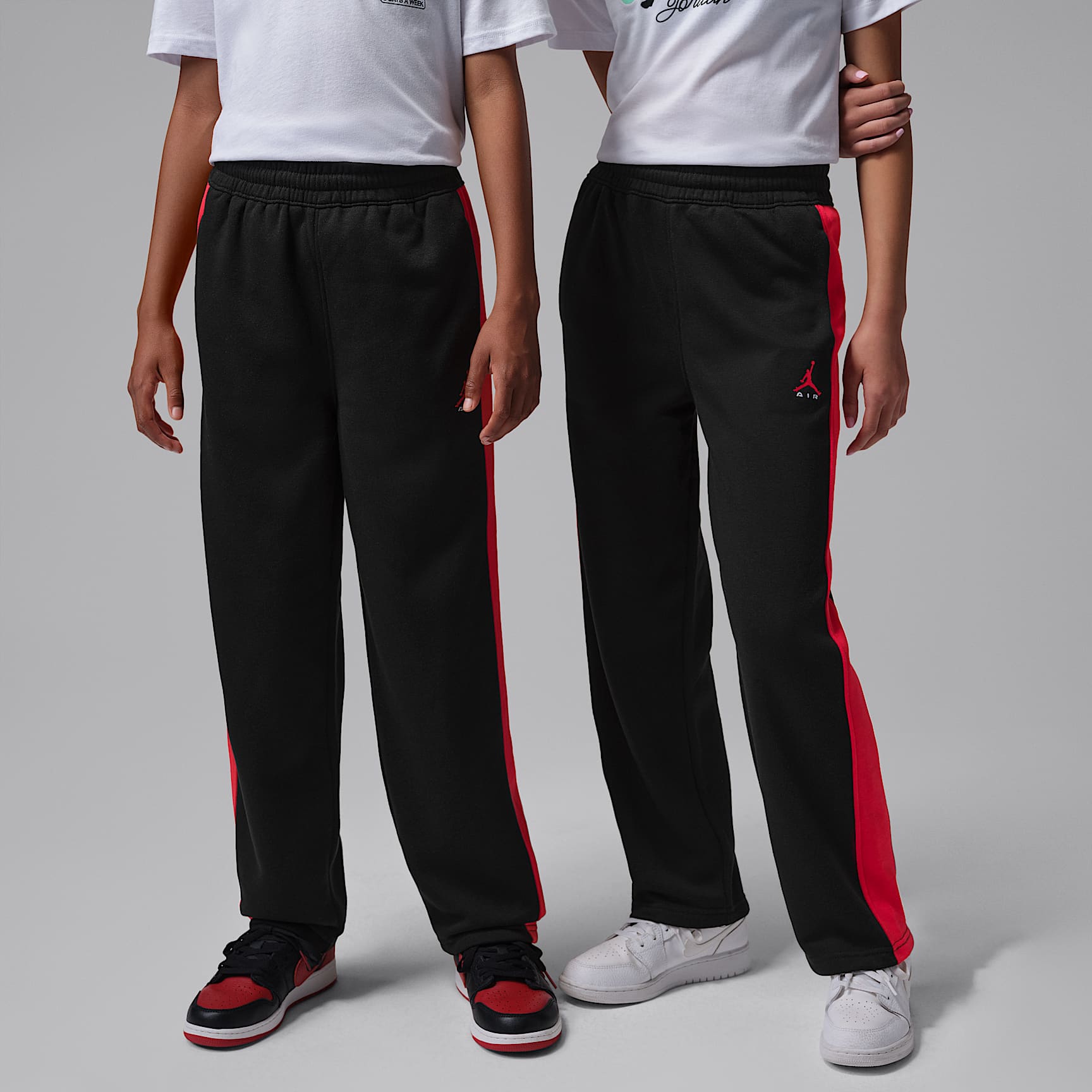 Jordan Older Kids' Air Open Hem Trousers. Nike LU